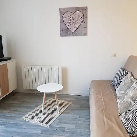 Apartment Studio Etoile Tout Confort, Rdc, 2min Centre Ville Et Thermes *
